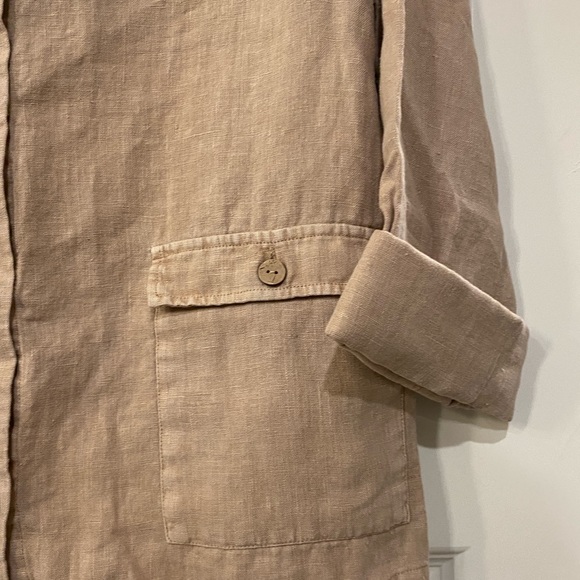 TAHARI Button Up Blouse Womens Medium Khaki 100% Linen - Lagenlook Pockets ▪️ - Picture 3 of 5